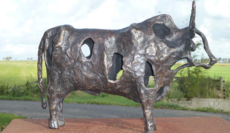 Beeld brons buffel Beeld brons buffel